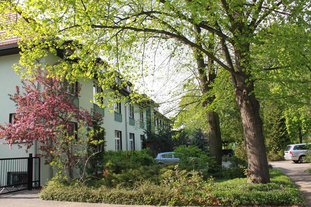 Gasthaus & Hotel Gruenhof Frankfurt an der Oder Exterior foto